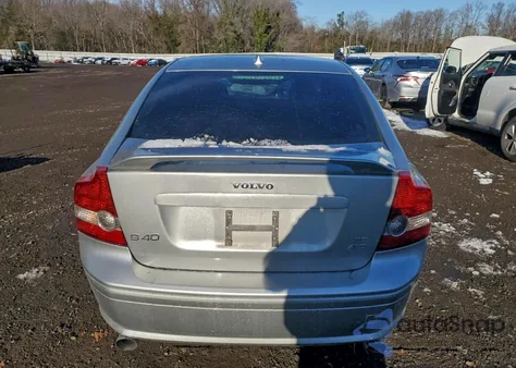 2007 Volvo S40 T5 from USA, damaged, VIN YV1MH682672282849